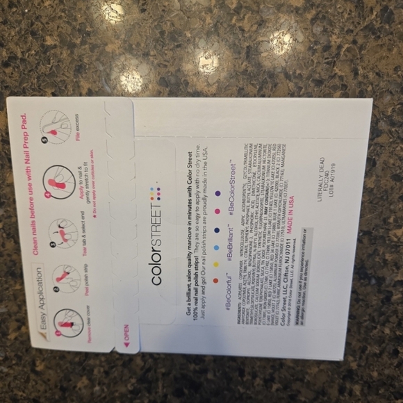 Color street literally dead - Picture 2 of 3